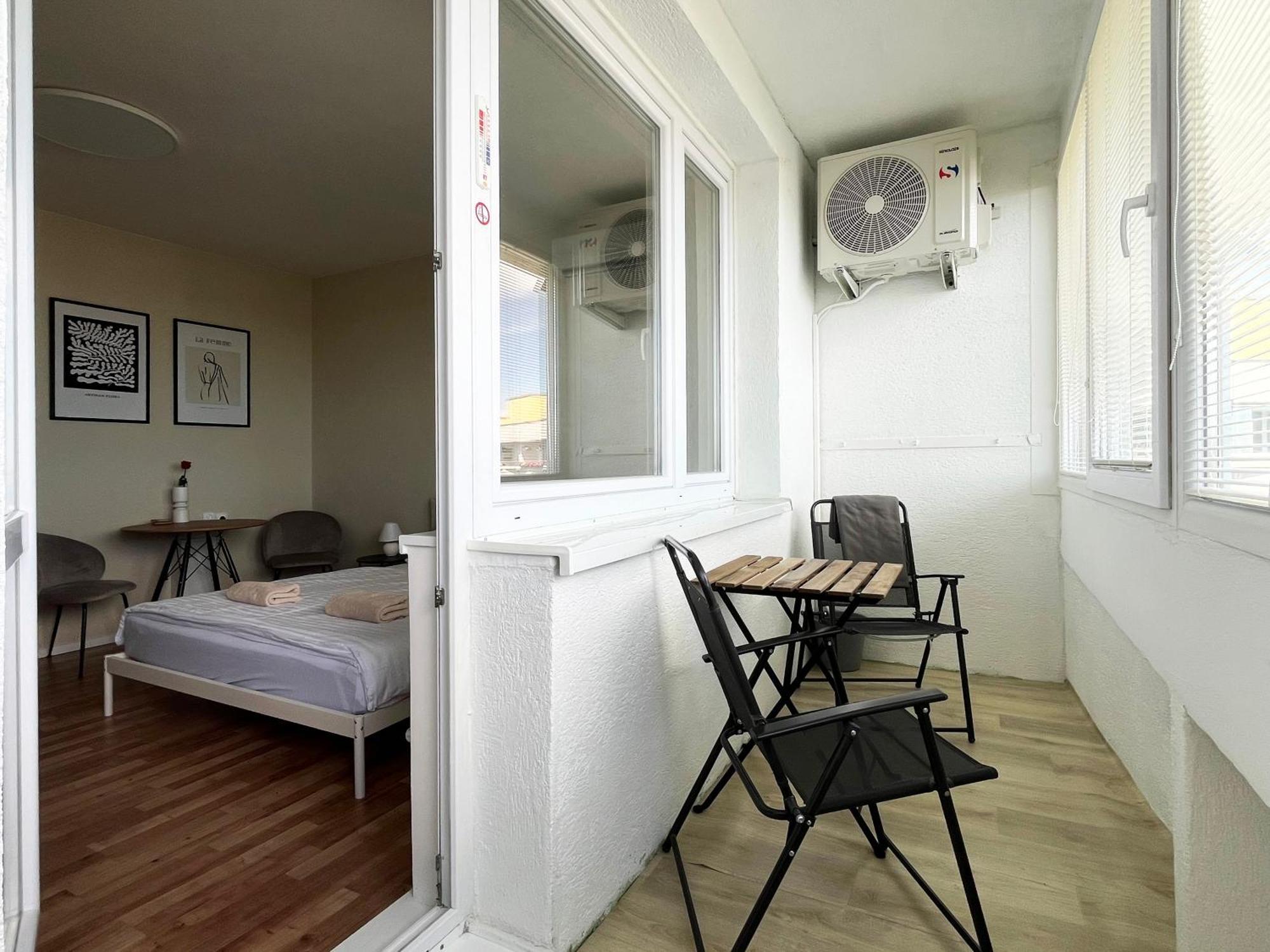 Air-Conditioned Studio, Close To City Centre & Tram Stop Bratislava Exterior photo